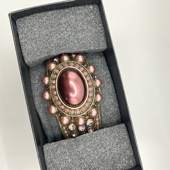 Heidi Daus Rhapsody in Hues Cabochon Hinged Cuff Bracelet in Box - Picture 10 of 13